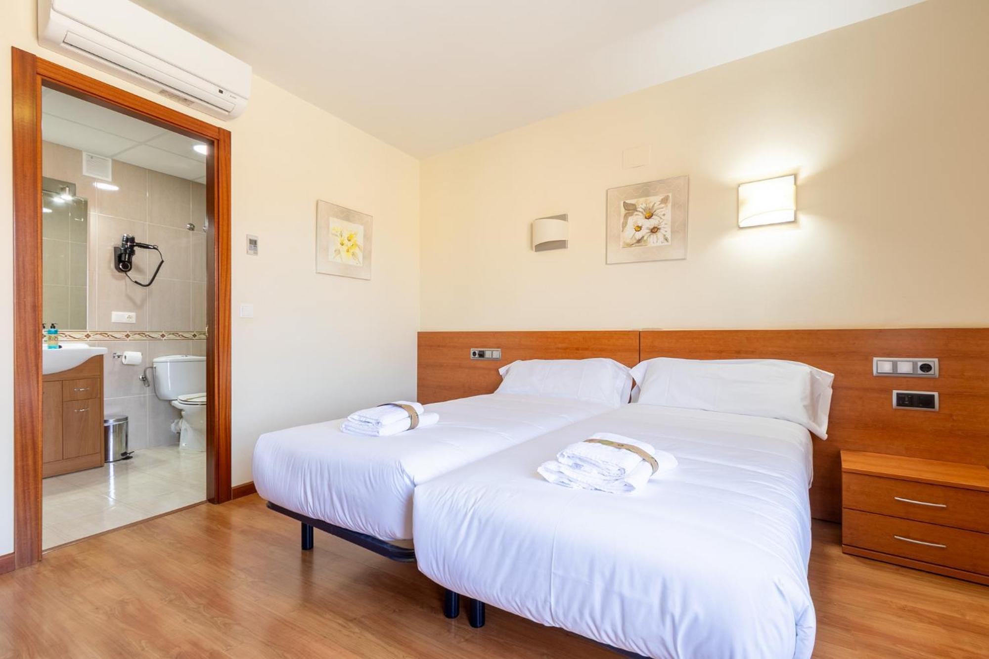 Insidehome Zaravencia Plaza Mayor Toro Exterior photo