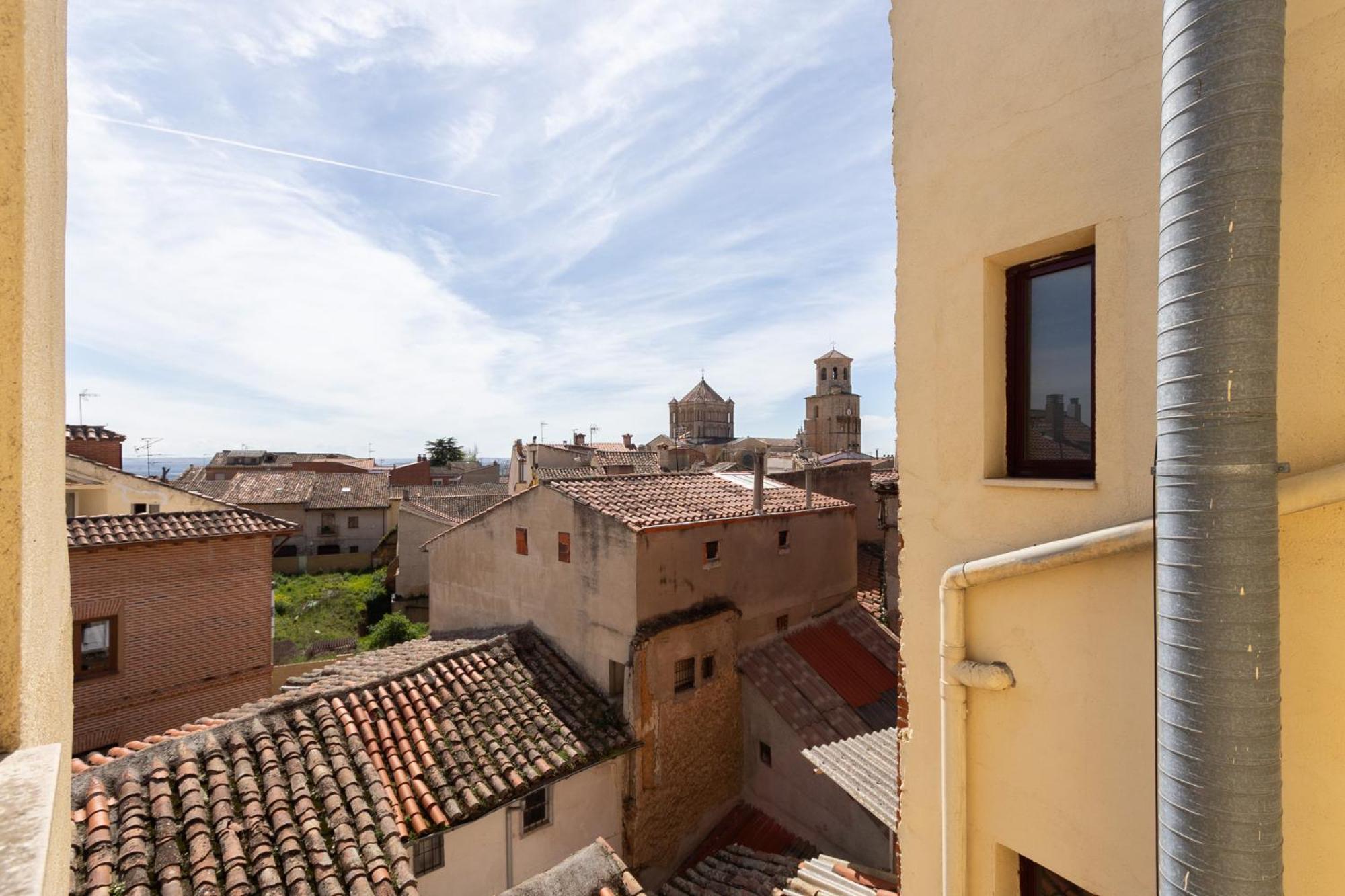 Insidehome Zaravencia Plaza Mayor Toro Exterior photo