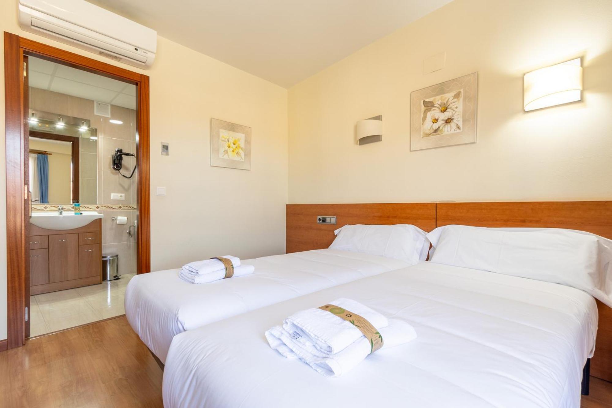 Insidehome Zaravencia Plaza Mayor Toro Exterior photo