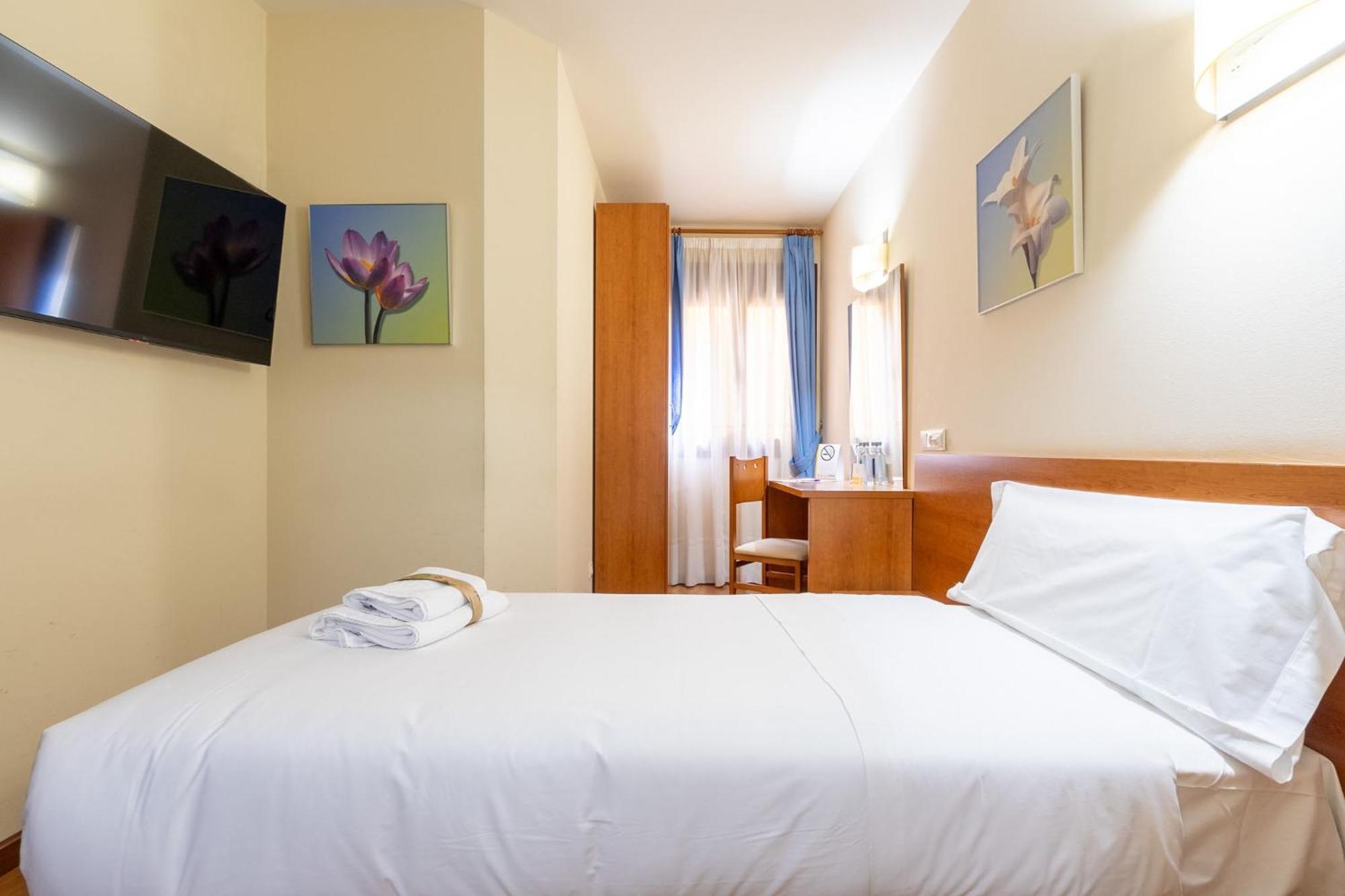 Insidehome Zaravencia Plaza Mayor Toro Exterior photo